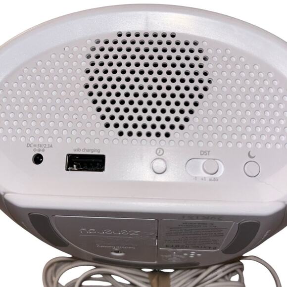 iHome Zenergy iZBT3 Sleep Therapy Machine White Noise Light Alarm Clock w/USB - Picture 5 of 6